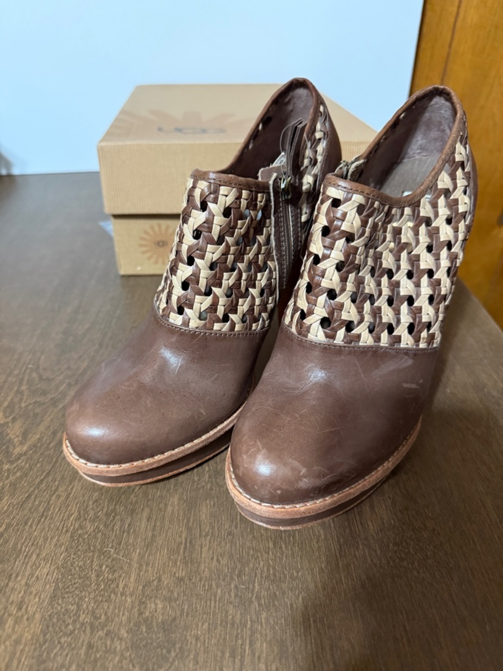 UGG sz 11 Fatima 1002889 Brown Leather Open Woven Platform High Heel Bootie Boot